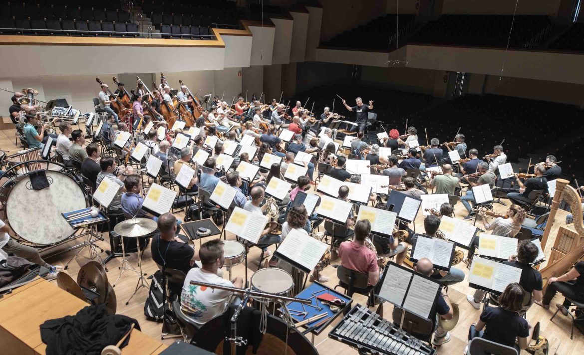 La Orquesta de Valencia, durante un ensayo
