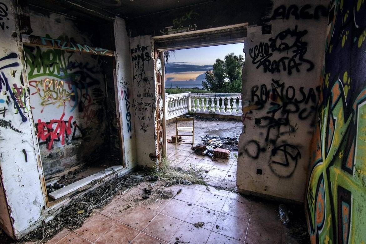 el que tiene vista al mar!” de Carlos Roso Gil. Concurso fotografía urbanizaciones fantasma