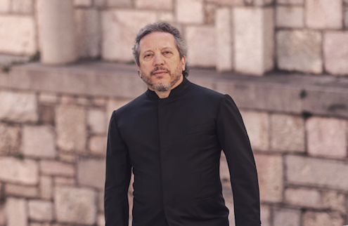 George Pehlivanian ha sido director titular y artístico de la Slovenska Filharmonija